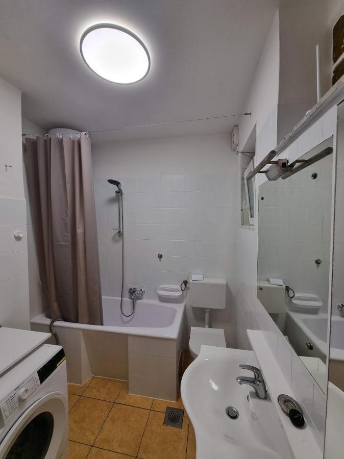 F13 Apartment 普拉 外观 照片